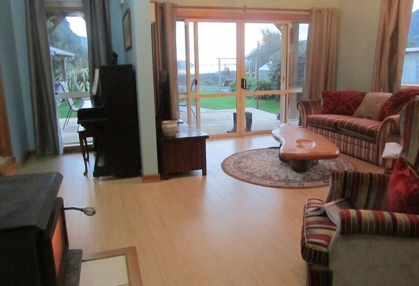 פנסיון Loch Sloy Farmstay