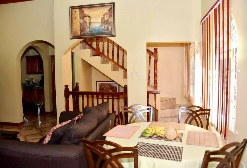 پانسیون Lwguesthouse