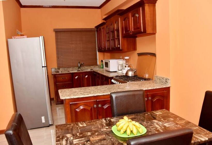 پانسیون Lwguesthouse