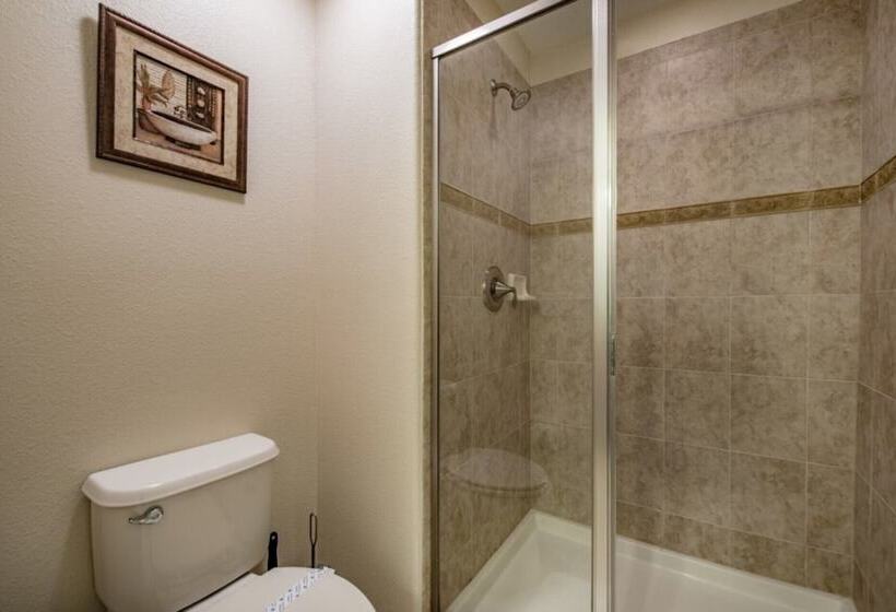 Townhome In Champions Gate Resort 2827