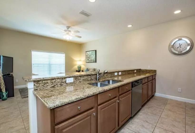 Townhome In Champions Gate Resort 2827