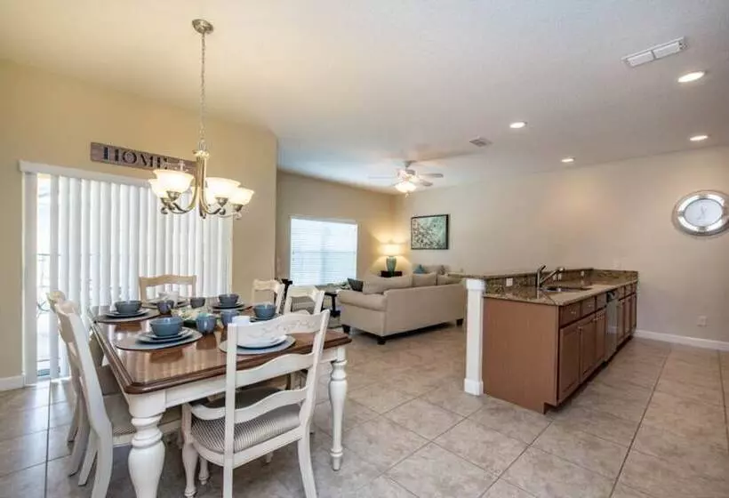 Townhome In Champions Gate Resort 2827