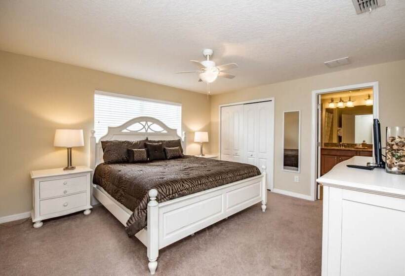 Townhome In Champions Gate Resort 2827