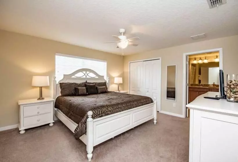 Townhome In Champions Gate Resort 2827