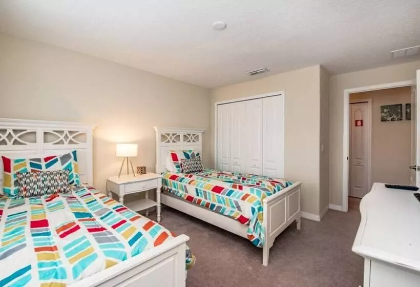 Townhome In Champions Gate Resort 2827