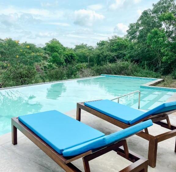 Back Of Beyond   Wellness Retreat