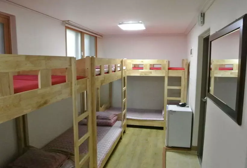 Hostel Stay Now Jongnofortune Hostel