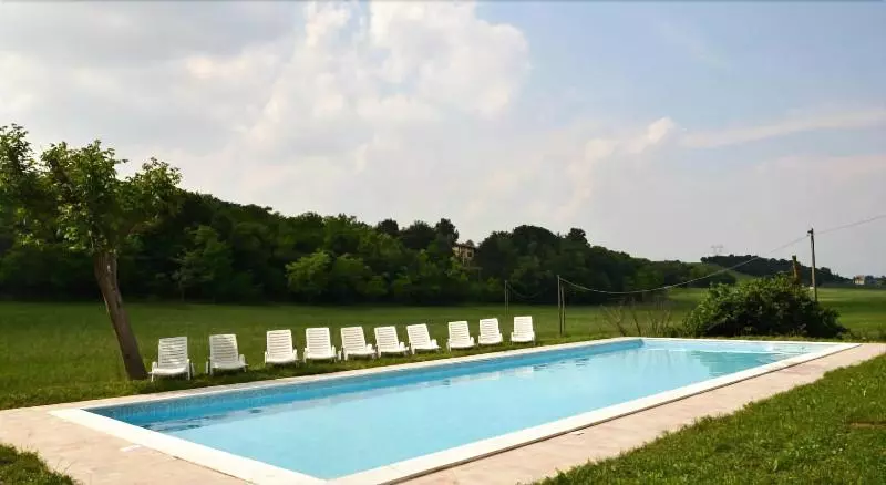 ホテル Casale Victoria