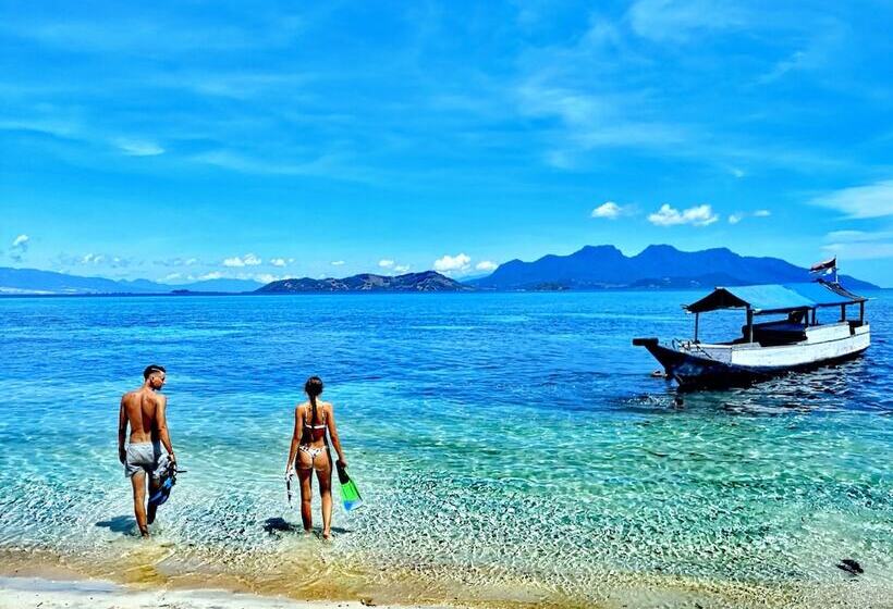 فندق Coconut Garden Beach Resort