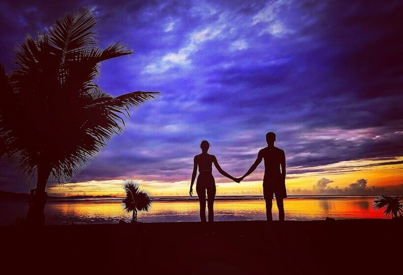 فندق Coconut Garden Beach Resort