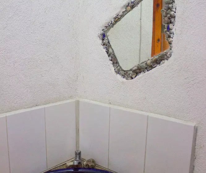 هتل Y Restaurante La Casa Rosa