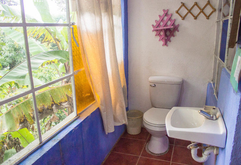 هتل Y Restaurante La Casa Rosa