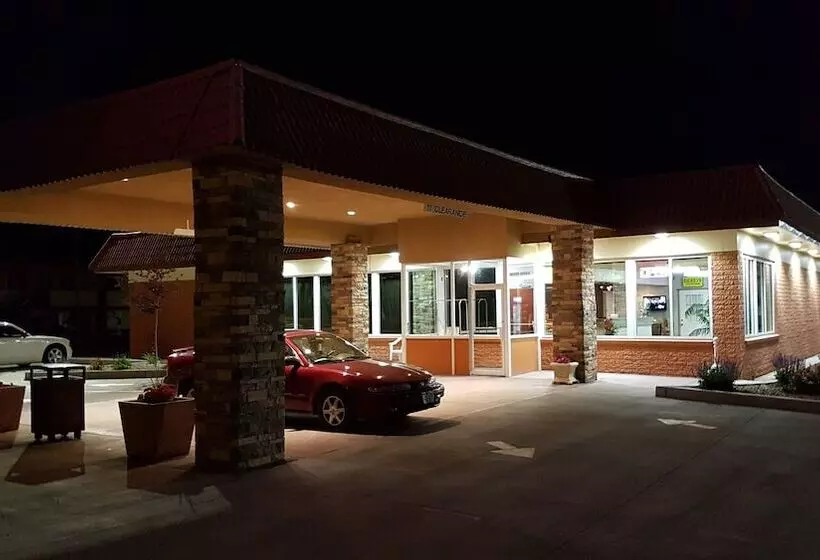 Отель Lajunta Inn