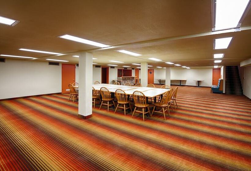 فندق Lajunta Inn