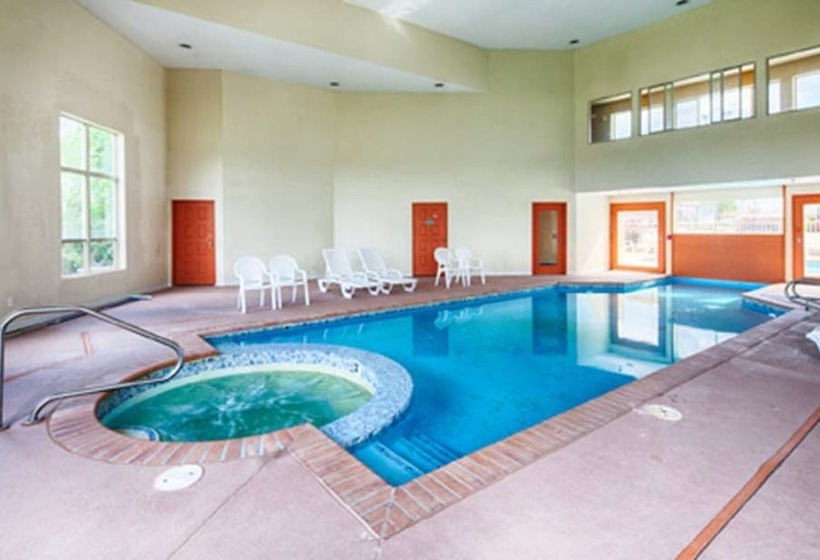 فندق Lajunta Inn