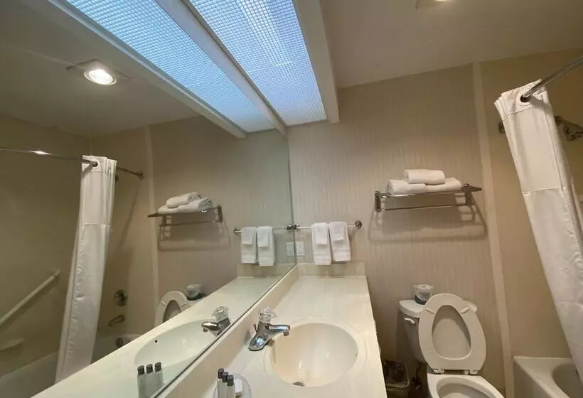 Отель Lajunta Inn