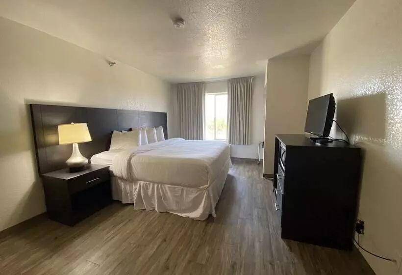 Отель Lajunta Inn