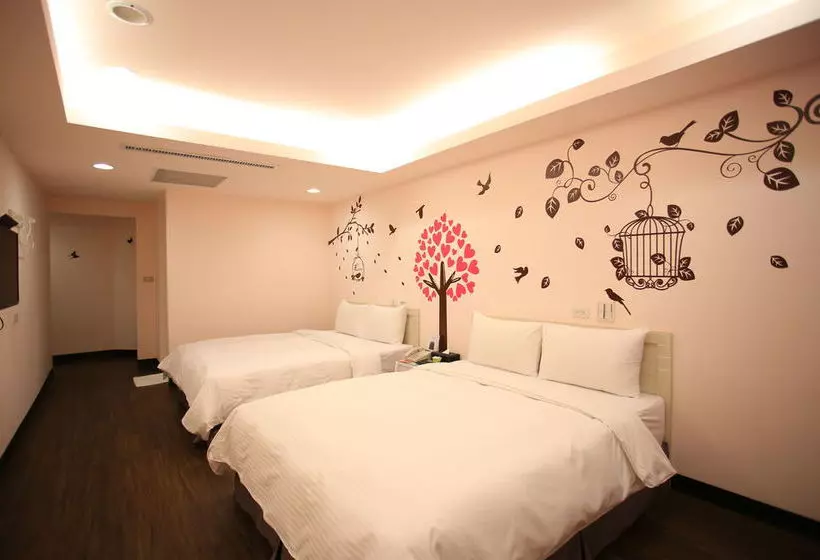 هتل Love House Inn