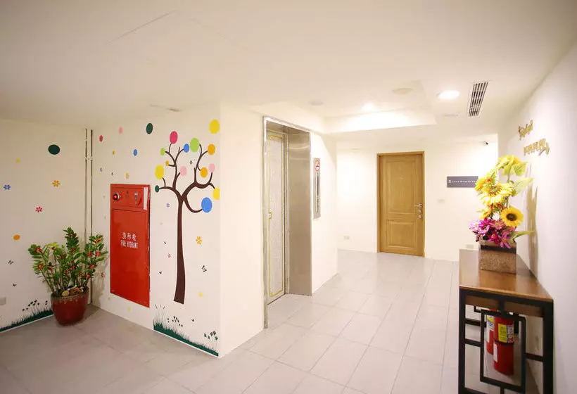 هتل Love House Inn