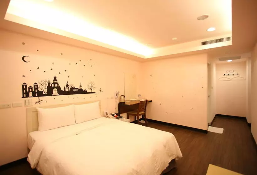 هتل Love House Inn