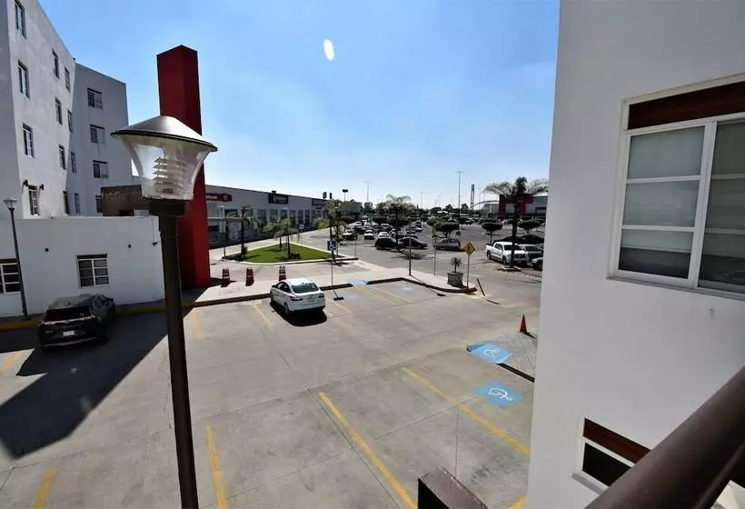 ホテル Mexico Inn Express