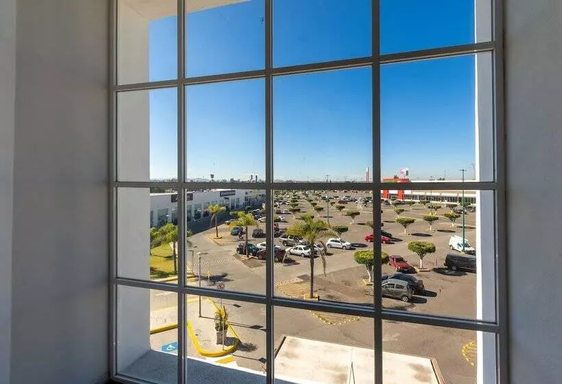 ホテル Mexico Inn Express