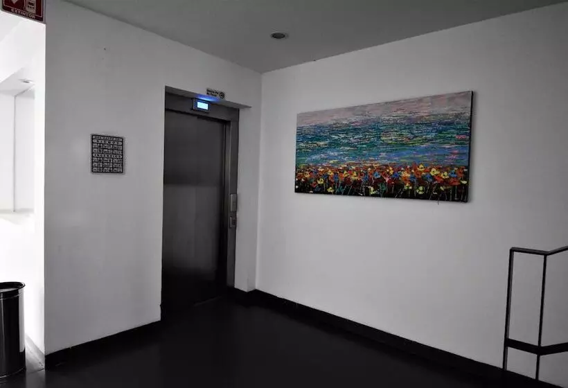 ホテル Mexico Inn Express