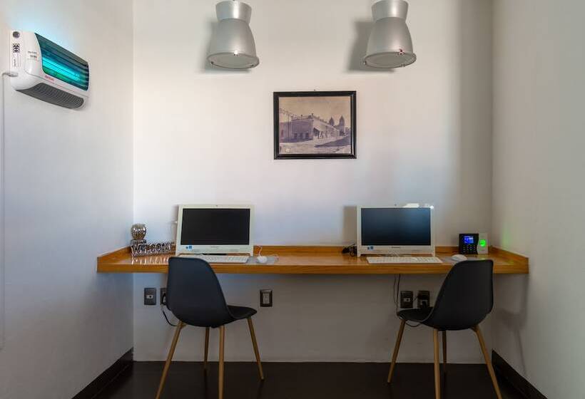 فندق Mexico Inn Express