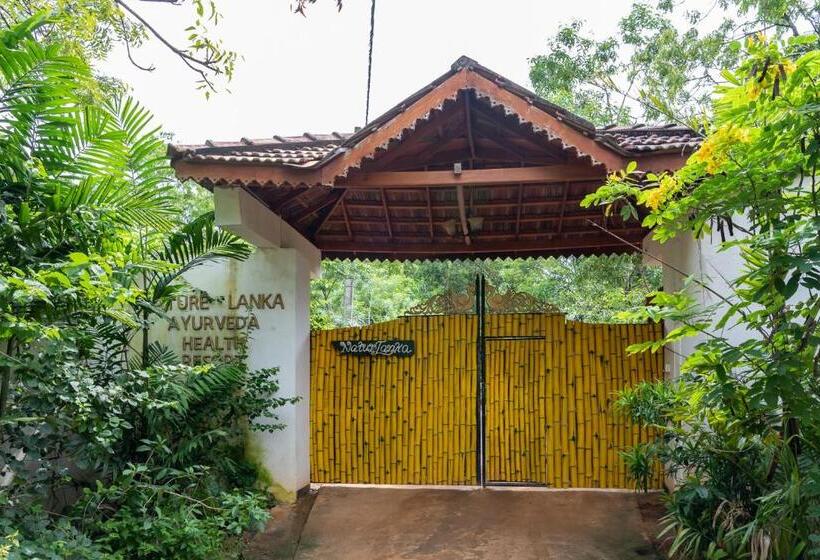 Отель Nature Lanka Ayurveda Resort