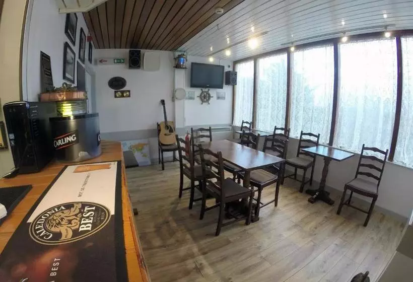 Hotelli Orca Country Inn