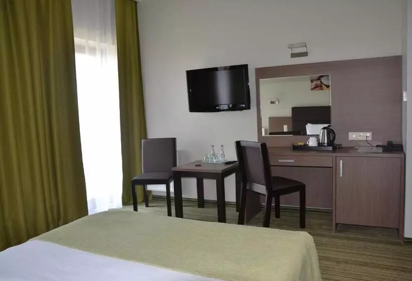 Отель Pod Dębem