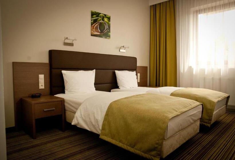 בית מלון כפרי Pod Dębem