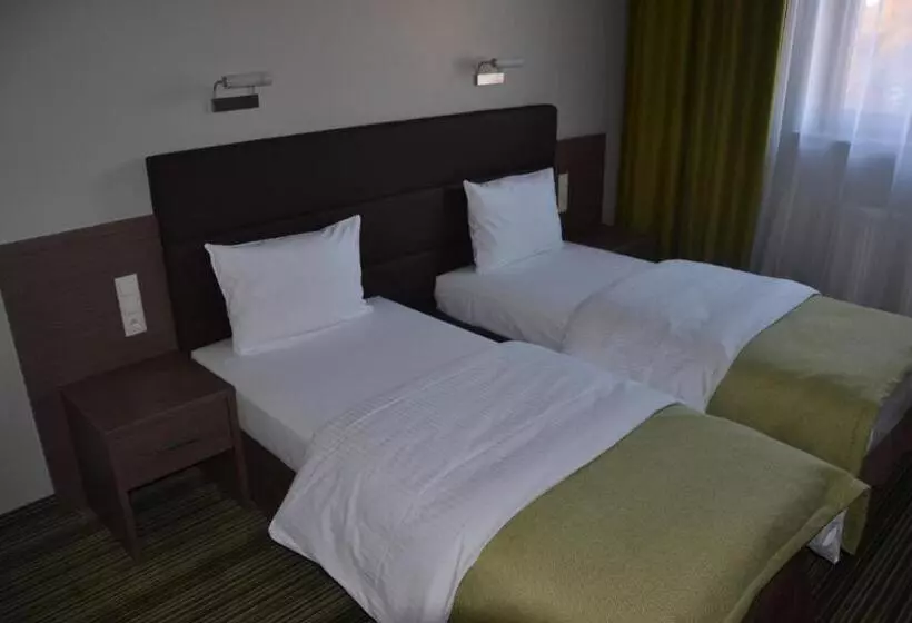 Отель Pod Dębem