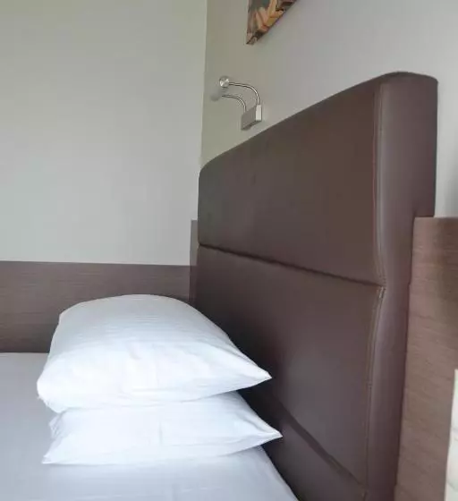 Отель Pod Dębem