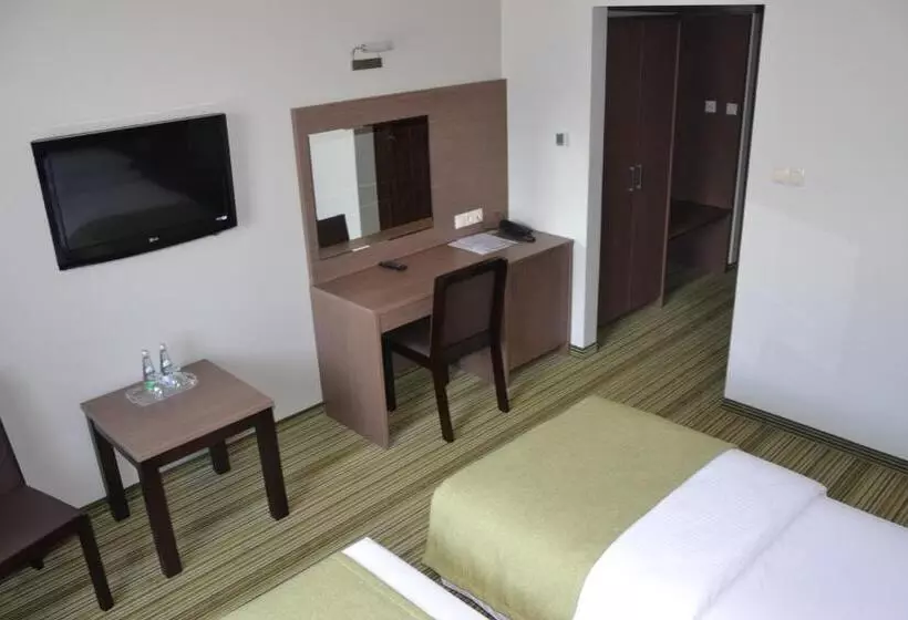 Отель Pod Dębem