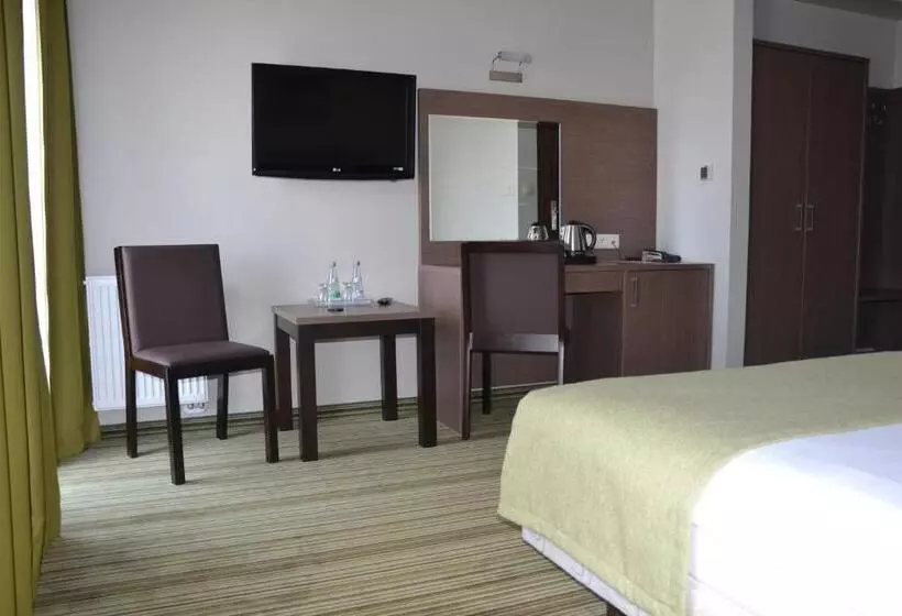 Отель Pod Dębem