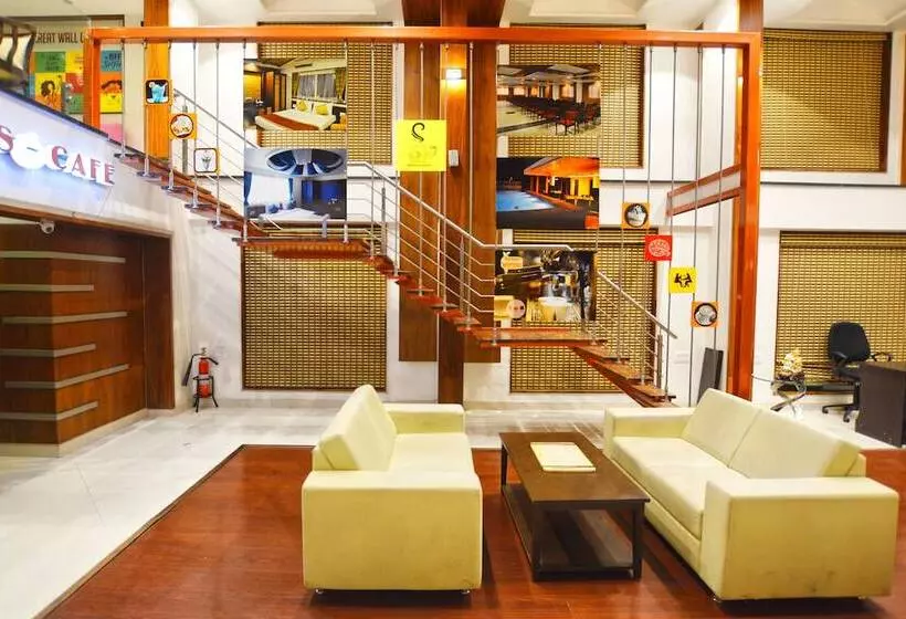 Hotel Sepoy Grande Mysore