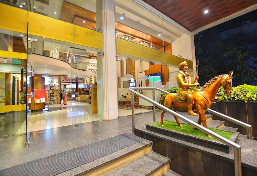 هتل Sepoy Grande Mysore