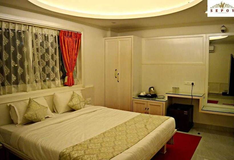 هتل Sepoy Grande Mysore