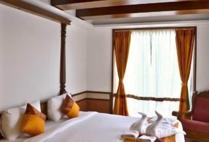 هتل Sepoy Grande Mysore