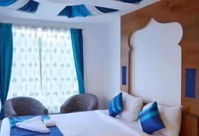 Hotel Sepoy Grande Mysore