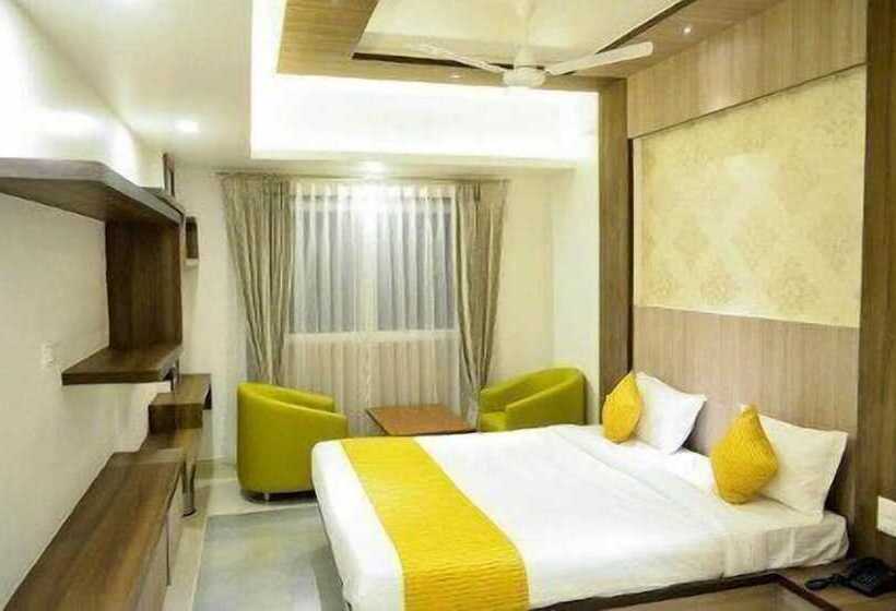 هتل Sepoy Grande Mysore