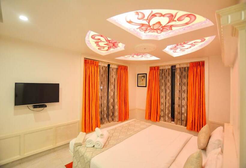 هتل Sepoy Grande Mysore