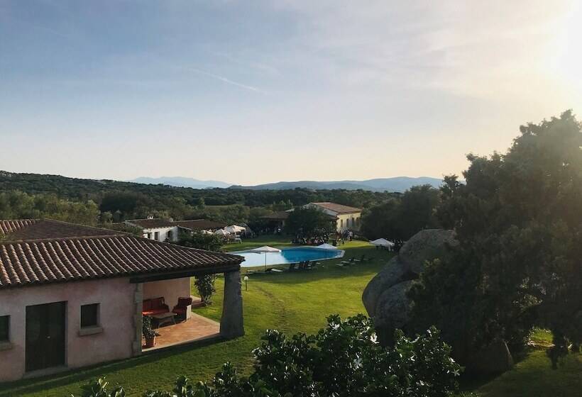 酒店 Tenuta Pilastru Country Resort & Spa