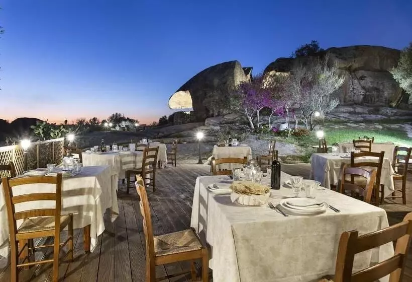 هتل Tenuta Pilastru Country Resort & Spa