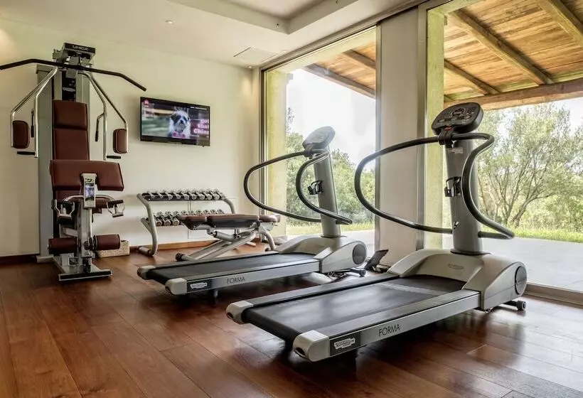 هتل Tenuta Pilastru Country Resort & Spa