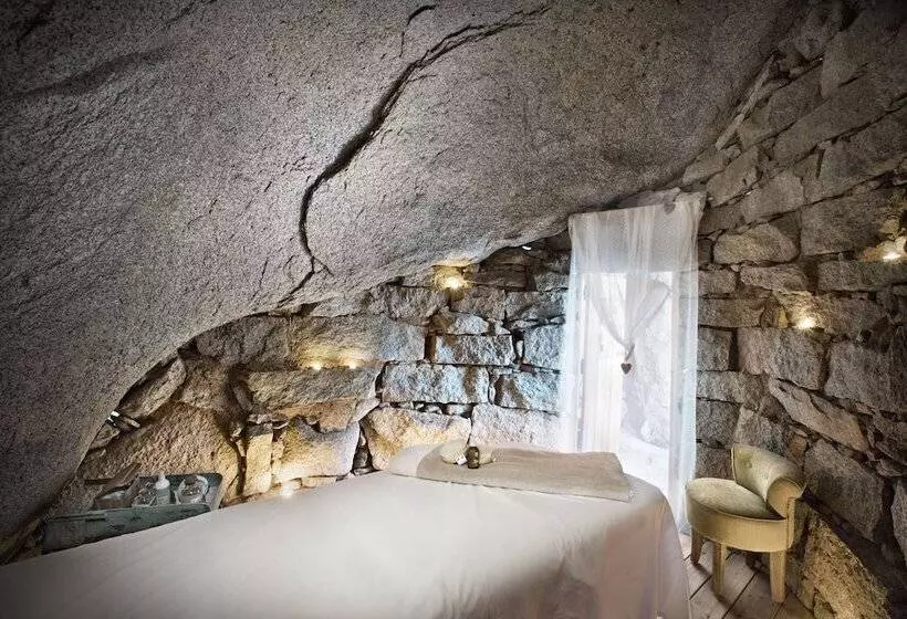 هتل Tenuta Pilastru Country Resort & Spa