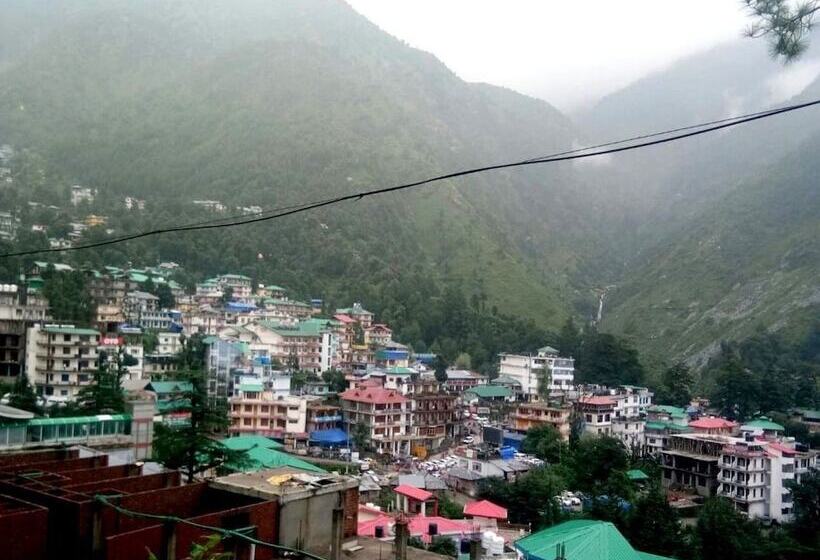 ホテル The Oak Valley