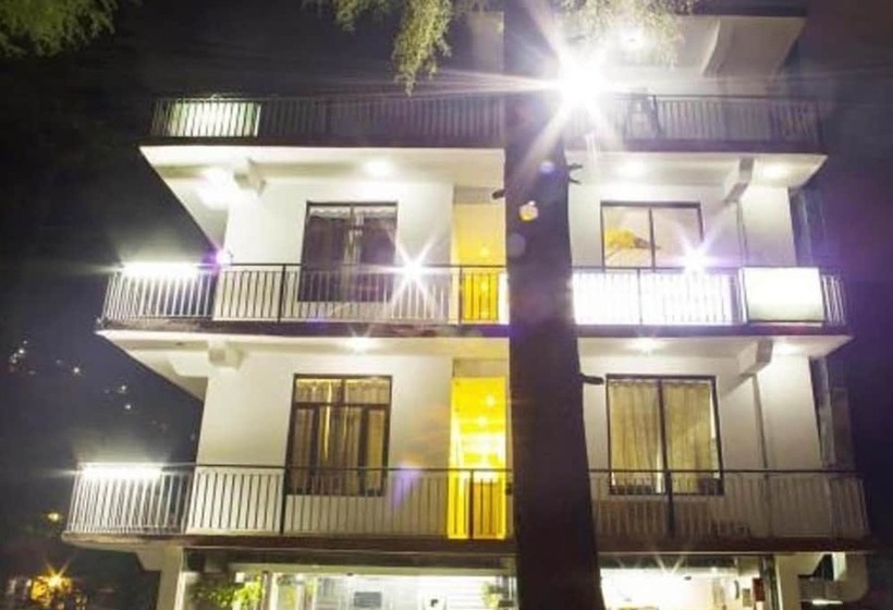 ホテル The Oak Valley