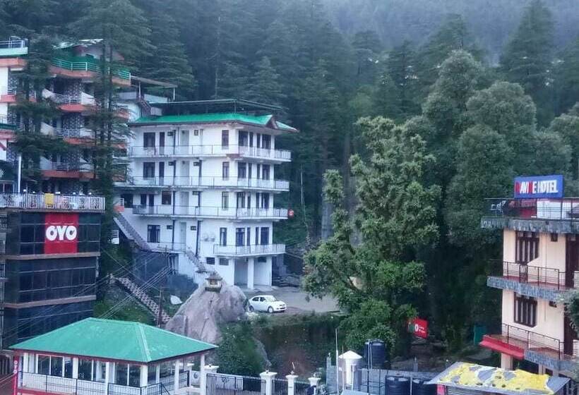 ホテル The Oak Valley